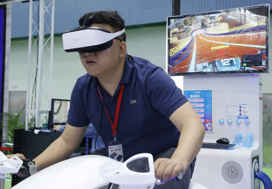 VR FRP Basit Motor Yarışı Simülatörü Oyun Makinesi Beyaz 1 Oyuncu Için